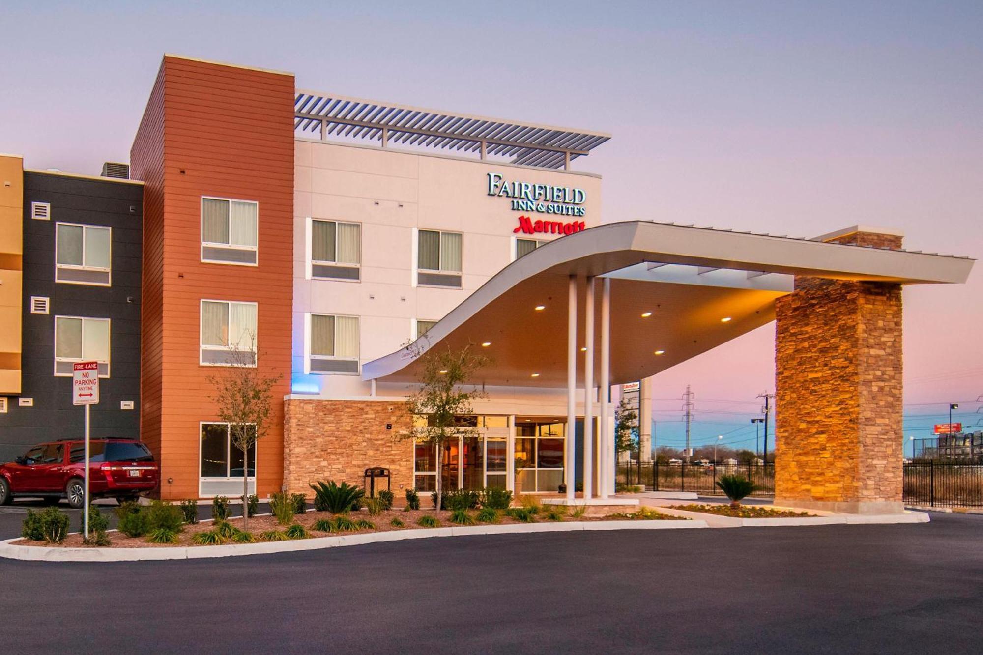 Fairfield Inn & Suites By Marriott San Antonio Brooks City Base Ngoại thất bức ảnh